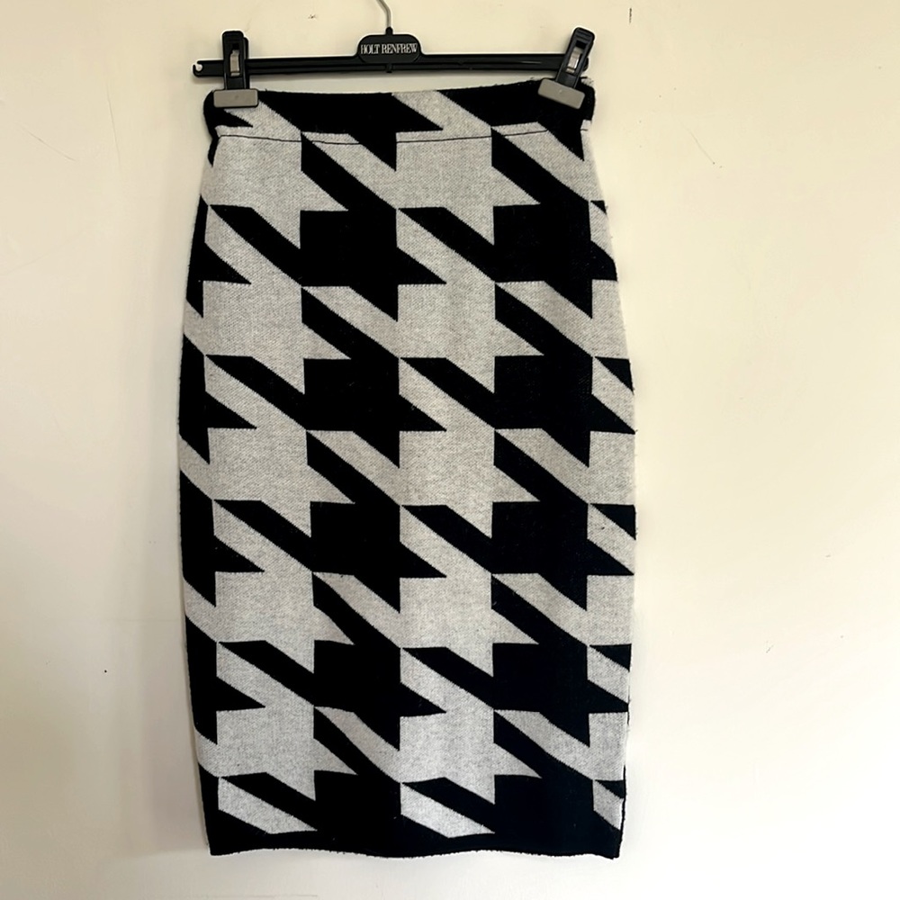 Pink Martini pencil skirt, NWOT